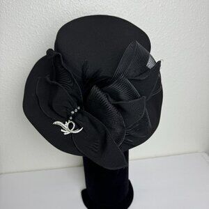 Moshita Couture Black Derby Holiday Church Hat Bow Brooch Hand Crafted In USA